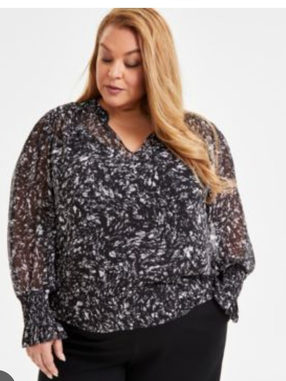 NWT INC International Concepts Black White Abstract Print Blouse Small Long Slev